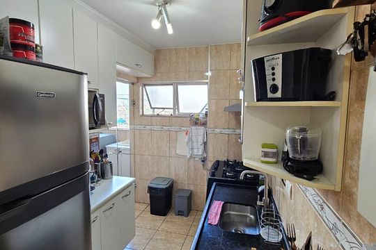 Cozinha de apartamento à venda com 2 quartos, 56m² em Vila das Merces, São Paulo