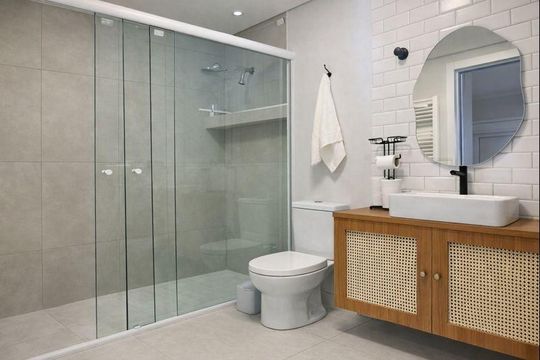 Banheiro  de apartamento para alugar com 2 quartos, 83m² em Rio Branco, Porto Alegre