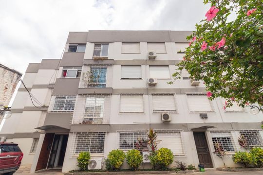 Fachada de apartamento para alugar com 1 quarto, 50m² em Menino Deus, Porto Alegre