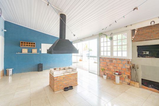 Casa à venda com 3 quartos, 120m² em Olaria, Canoas