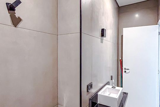 Banheiro de casa para alugar com 2 quartos, 100m² em Vila Gomes Cardim, São Paulo