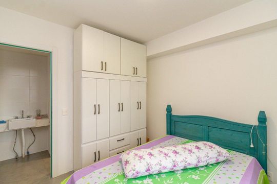 Quarto de apartamento para alugar com 1 quarto, 34m² em Azenha, Porto Alegre