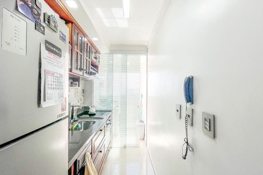Cozinha de apartamento à venda com 2 quartos, 44m² em Água Branca, São Paulo