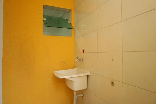 Área de Serviço de apartamento para alugar com 2 quartos, 49m² em Guaianases, São Paulo