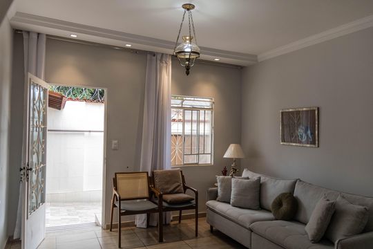 Sala de casa à venda com 3 quartos, 174m² em Salgado Filho, Belo Horizonte
