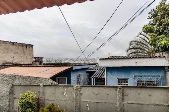 Quintal de casa à venda com 3 quartos, 174m² em Salgado Filho, Belo Horizonte