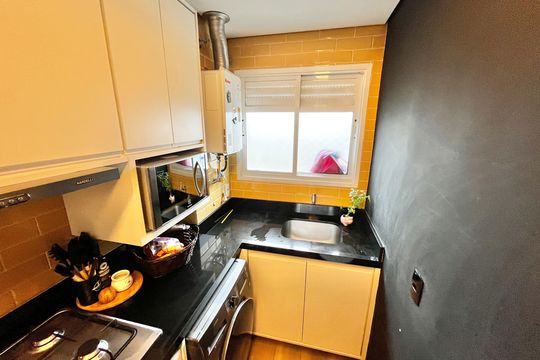 Cozinha e Área de Serviço de apartamento à venda com 2 quartos, 74m² em Santana, São Paulo