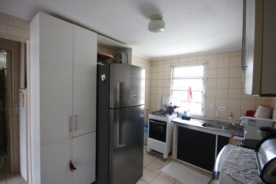 Cozinha de apartamento à venda com 3 quartos, 52m² em Vila Sabrina, São Paulo