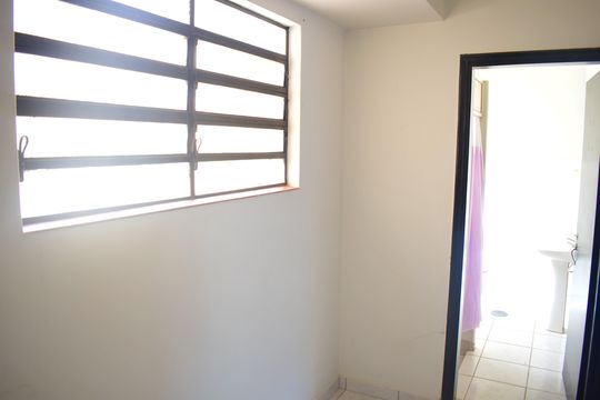 Corredor de apartamento para alugar com 4 quartos, 79m² em Centro, Ribeirão Preto
