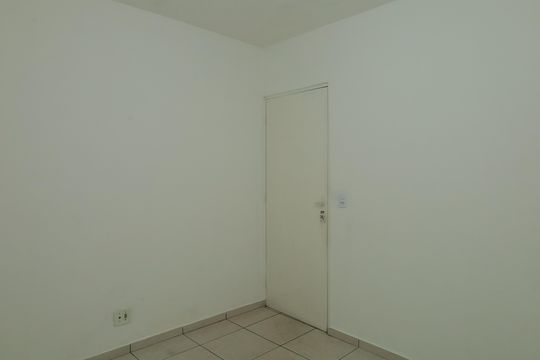 Quarto 1 de casa para alugar com 2 quartos, 60m² em Vila Jacuí, São Paulo
