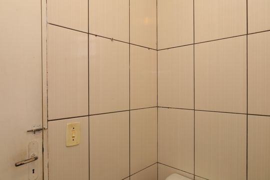 Banheiro de casa para alugar com 2 quartos, 60m² em Vila Jacuí, São Paulo