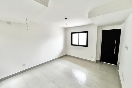 Sala de casa à venda com 2 quartos, 70m² em Vila Guaca, São Paulo
