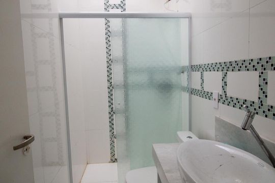 Banheiro de casa para alugar com 3 quartos, 250m² em Central Parque Sorocaba, Sorocaba