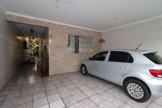 Garagem de casa à venda com 3 quartos, 144m² em Jardim Santo Alberto, Santo André