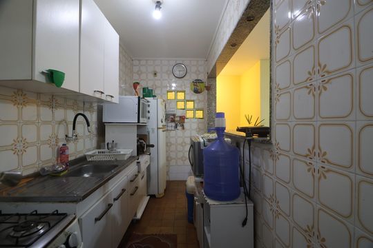 Cozinha de apartamento à venda com 2 quartos, 59m² em Centro, Canoas