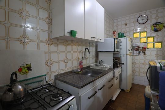 Cozinha de apartamento à venda com 2 quartos, 59m² em Centro, Canoas
