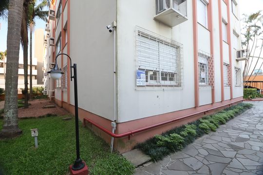Fachada do Prédio de apartamento à venda com 2 quartos, 59m² em Centro, Canoas