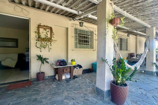 Varanda  de casa à venda com 3 quartos, 100m² em Bandeirantes (pampulha), Belo Horizonte