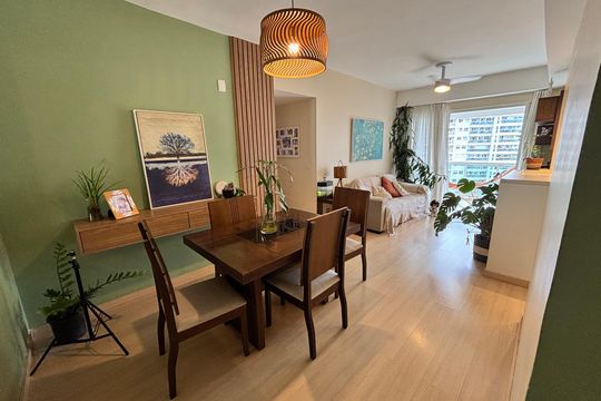 Sala de apartamento à venda com 3 quartos, 85m² em Recreio dos Bandeirantes, Rio de Janeiro