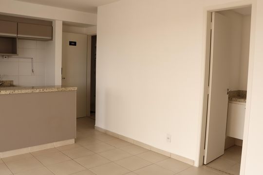 Sala  de apartamento para alugar com 3 quartos, 80m² em Ipiranga, Goiânia
