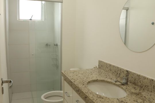 Banheiro da Suíte de apartamento para alugar com 3 quartos, 80m² em Ipiranga, Goiânia