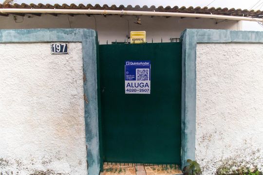 Plaquinha de casa à venda com 2 quartos, 240m² em Piratininga, Niterói