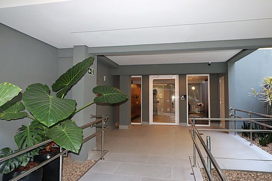 Apartamento à venda com 2 quartos, 67m² em Vila Ipiranga, Porto Alegre