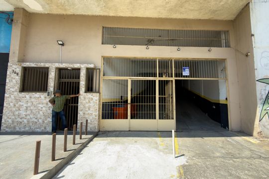 Placa de apartamento à venda com 3 quartos, 165m² em Penha, Rio de Janeiro