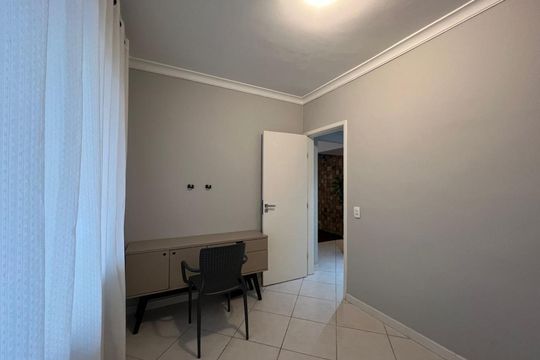 Casa à venda com 4 quartos, 600m² em Jacarepaguá, Rio de Janeiro