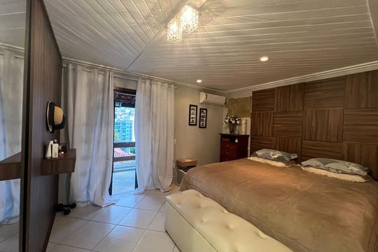 Casa à venda com 4 quartos, 600m² em Jacarepaguá, Rio de Janeiro