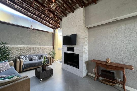 Casa à venda com 4 quartos, 600m² em Jacarepaguá, Rio de Janeiro