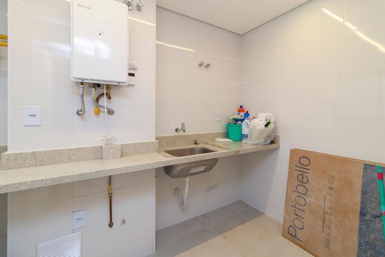 Área de Serviço de apartamento para alugar com 3 quartos, 162m² em Chácara Santo Antônio (zona Sul), São Paulo