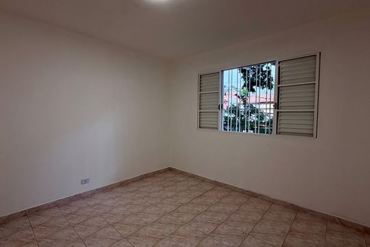 Casa para alugar com 2 quartos, 170m² em Jardim Arpoador, São Paulo