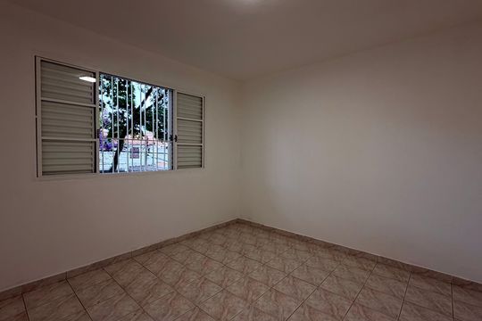 Casa para alugar com 2 quartos, 170m² em Jardim Arpoador, São Paulo