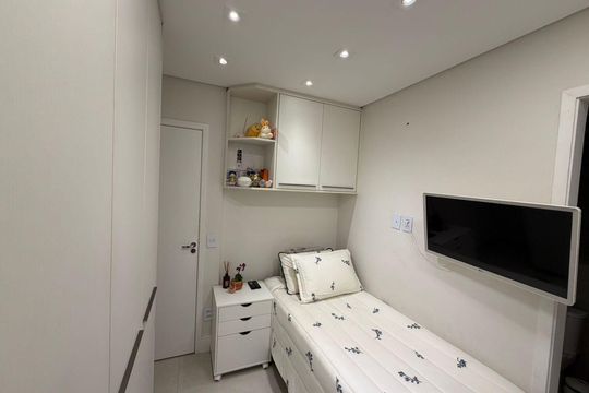 Quarto de apartamento à venda com 3 quartos, 120m² em Santa Teresinha, São Paulo