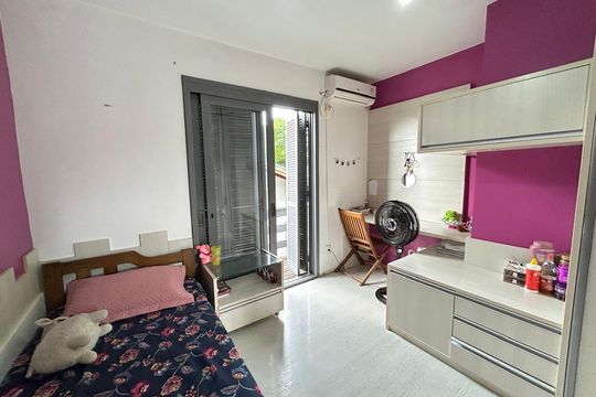 Casa à venda com 4 quartos, 354m² em Guarani, Novo Hamburgo