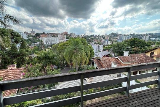 Casa à venda com 4 quartos, 354m² em Guarani, Novo Hamburgo