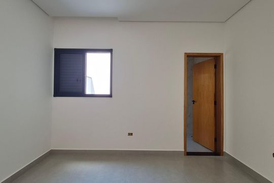 Suíte de casa à venda com 3 quartos, 150m² em Jardim Santo Alberto, Santo André