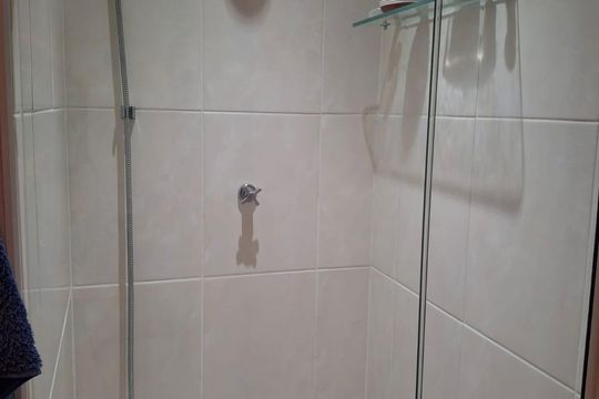 Banheiro de apartamento à venda com 3 quartos, 80m² em Itaim Bibi, São Paulo