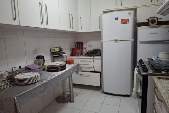 Cozinha de apartamento à venda com 3 quartos, 80m² em Itaim Bibi, São Paulo