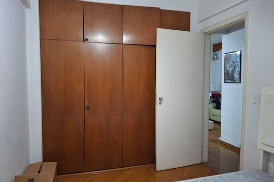 Quarto de apartamento à venda com 3 quartos, 80m² em Itaim Bibi, São Paulo