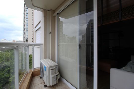 Varanda de apartamento à venda com 1 quarto, 57m² em Vila Olímpia, São Paulo