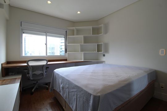 Quarto Suíte de apartamento à venda com 1 quarto, 57m² em Vila Olímpia, São Paulo