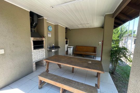 Apartamento à venda com 2 quartos, 63m² em Vila Nova, Novo Hamburgo