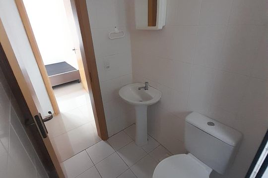 Banheiro de apartamento à venda com 2 quartos, 63m² em Vila Nova, Novo Hamburgo