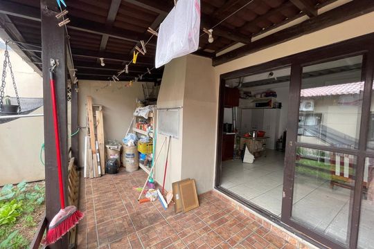 Casa à venda com 2 quartos, 172m² em Santo Afonso, Novo Hamburgo