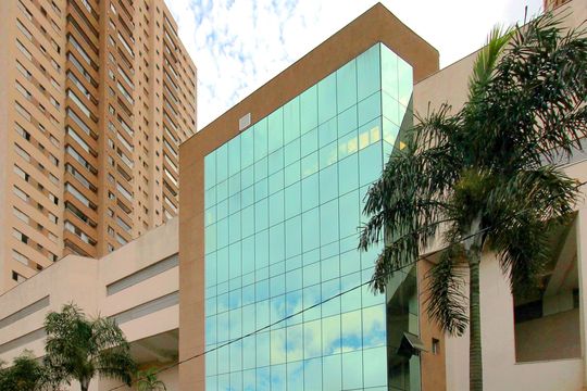 Fachada de apartamento à venda com 2 quartos, 72m² em Vila da Serra, Nova Lima