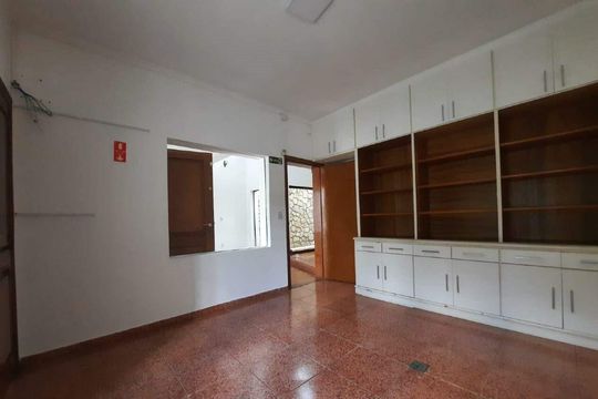 Casa para alugar com 10 quartos, 500m² em Jardim Chapadão, Campinas