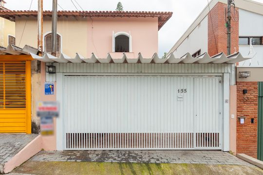 Fachada de casa para alugar com 3 quartos, 168m² em Jardim Sertaozinho, São Paulo