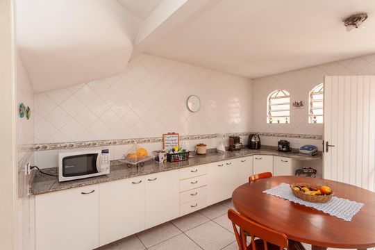 Cozinha de casa para alugar com 3 quartos, 168m² em Jardim Sertaozinho, São Paulo
